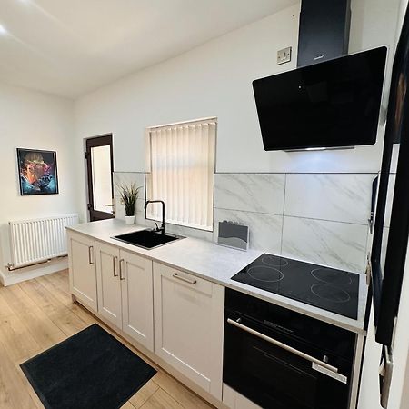R4 Luxury Studio En-Suite Room In Harborne Lane By Queen Elizabeth Hospital Birmingham Exteriér fotografie